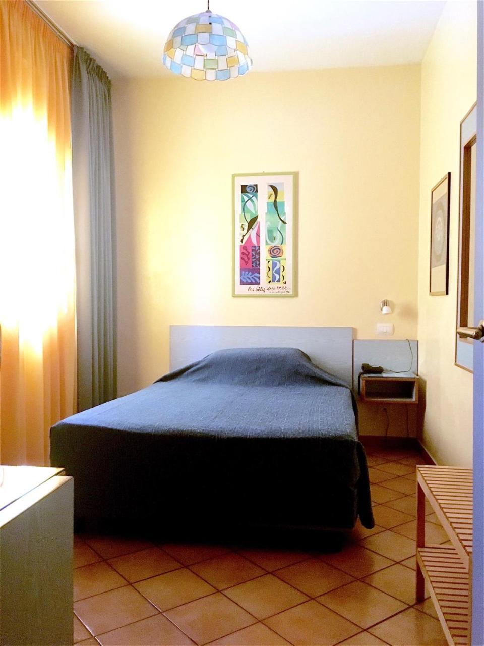 Hotel Ping Pong Лидо ди Остия Екстериор снимка